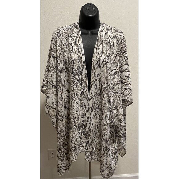 Maurices Womens One Size Snake Print Blouse Cover - Picture 1 of 10